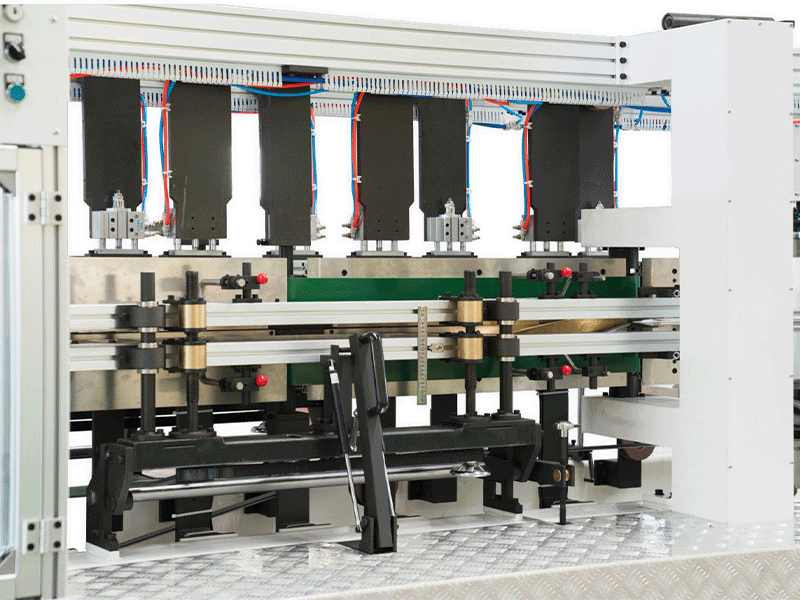 Bottom Gluing Machine